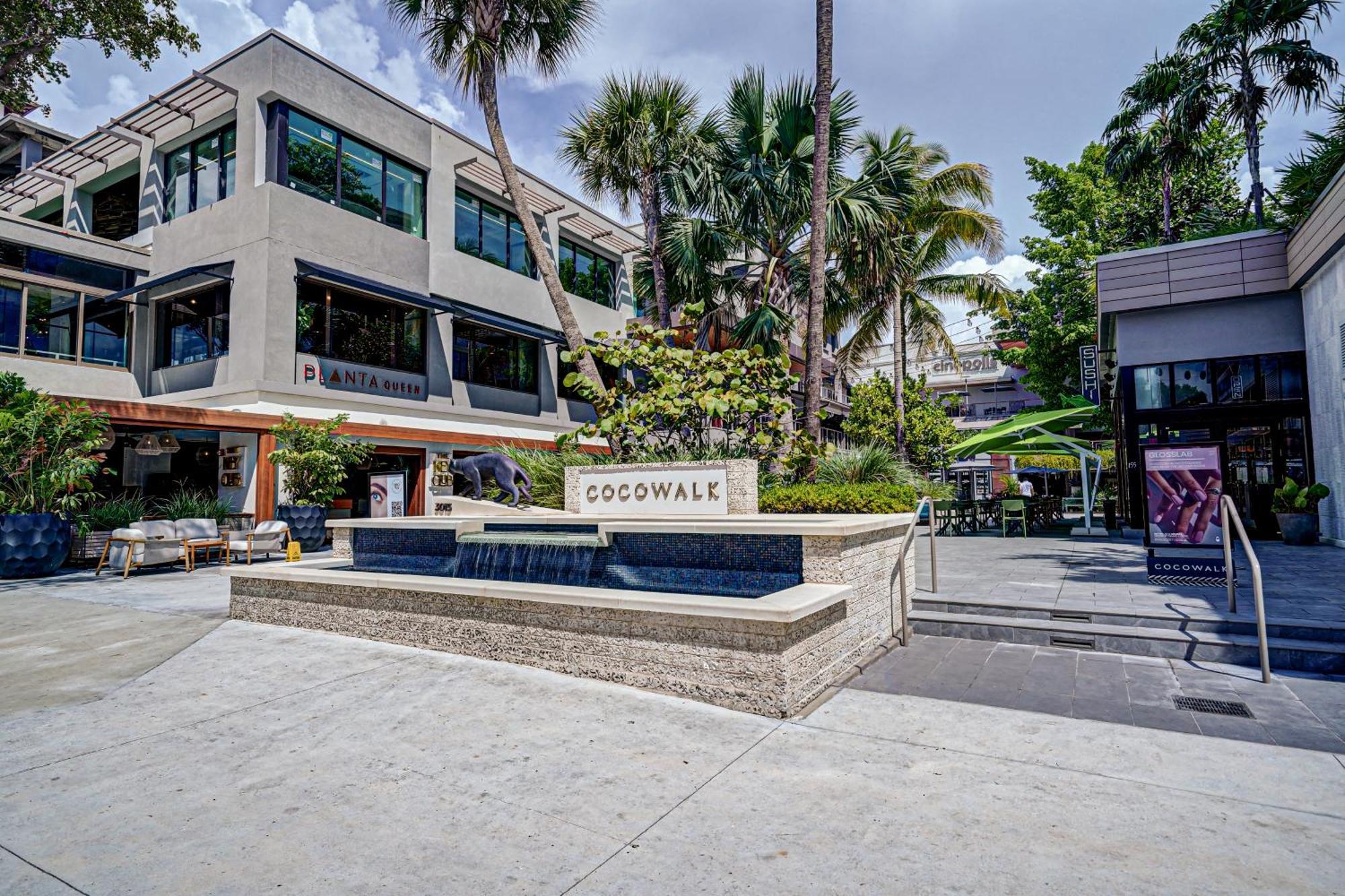 Apartment Coconut Grove 2 Bedroom Amazing Views Includes Parking Miami